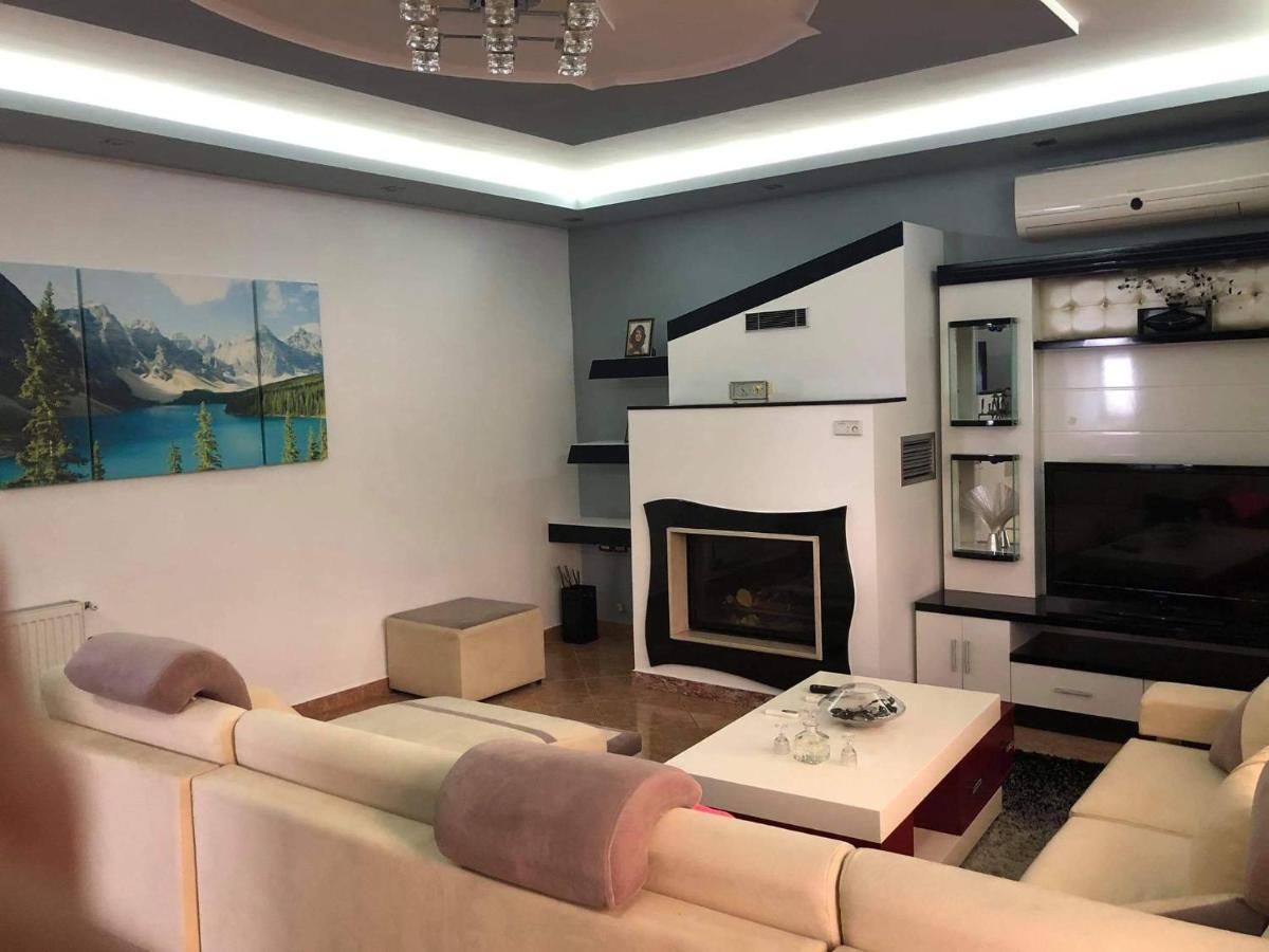 The Olive View Apartment By Ceni, Elbasan Esterno foto